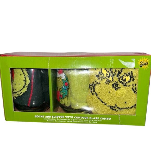 Christmas Grinch Socks Slippers Wine Glasses gift Set BIOWORLD NEW - Picture 8 of 10